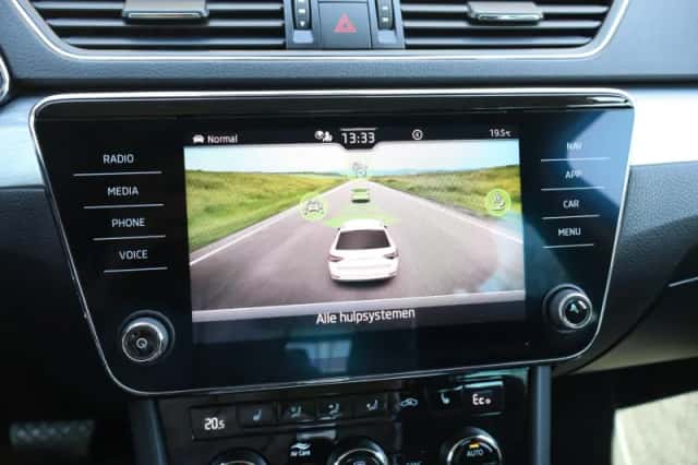 Škoda Superb (2023) thumbnail 43