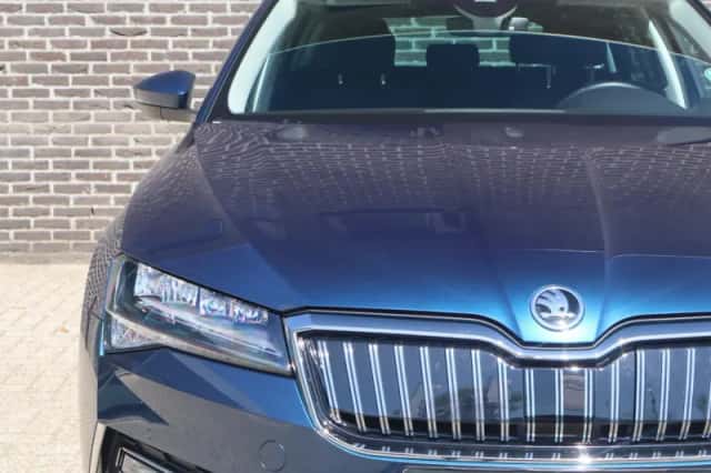 Škoda Superb (2023) thumbnail 10