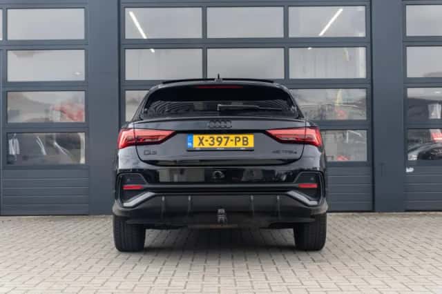 Audi Q3 (2024) thumbnail 12