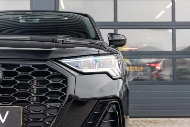 Audi Q3 (2024) thumbnail 10