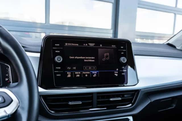 Volkswagen T-Roc (2023) thumbnail 34