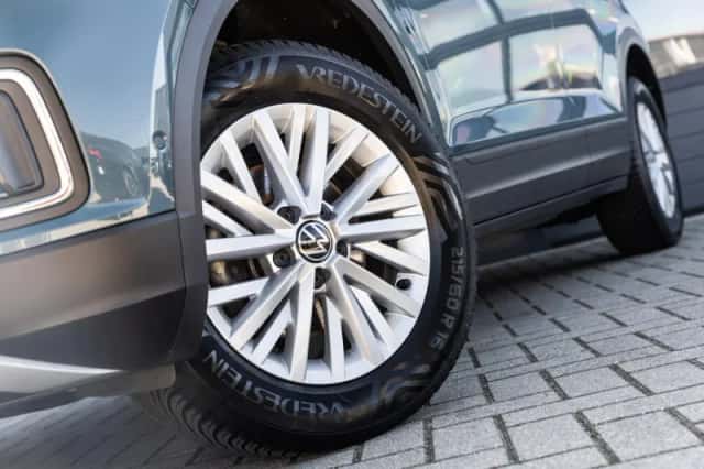 Volkswagen T-Roc (2023) thumbnail 37