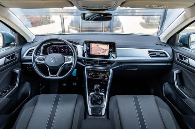 Volkswagen T-Roc (2023) thumbnail 5