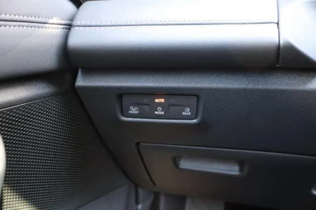 Volkswagen Tiguan (2025) thumbnail 36