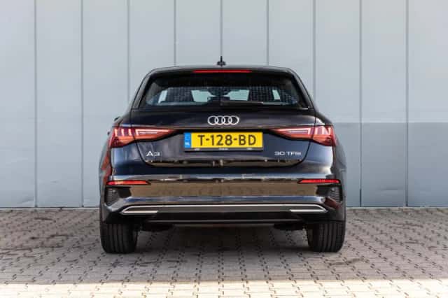Audi A3 (2023) thumbnail 11