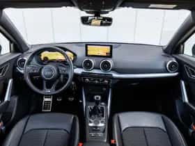 Audi Q2 (2022) thumbnail 5
