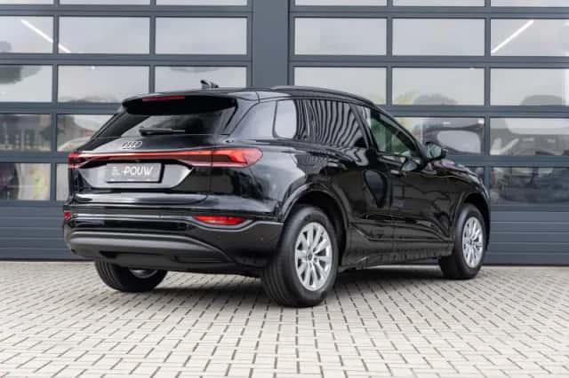Audi Q6 e-tron (2026) thumbnail 2
