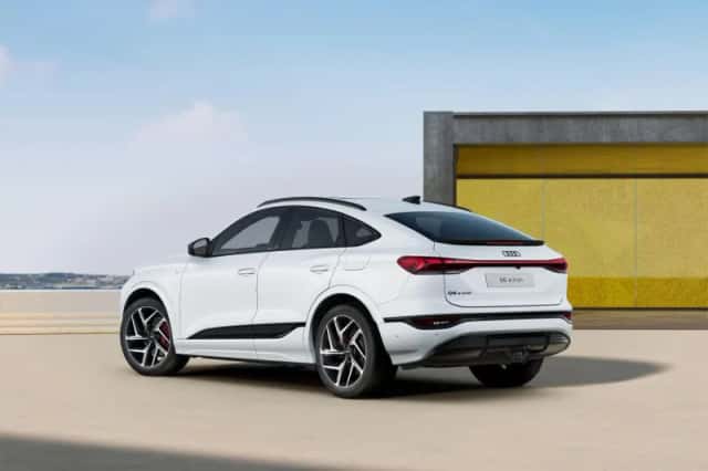 Audi Q6 (2026) thumbnail 2