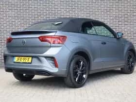 Volkswagen T-Roc (2023) thumbnail 2