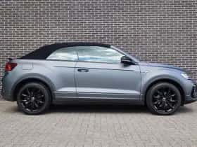 Volkswagen T-Roc (2023) thumbnail 3