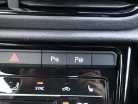 Volkswagen T-Roc (2023) thumbnail 32