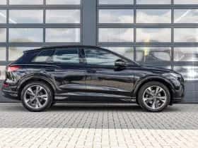 Audi Q4 e-tron (2022) thumbnail 3
