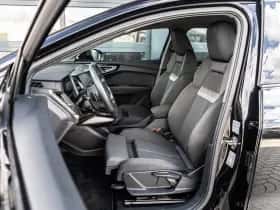 Audi Q4 e-tron (2022) thumbnail 4