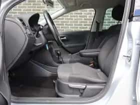 Volkswagen Polo (2016) thumbnail 18