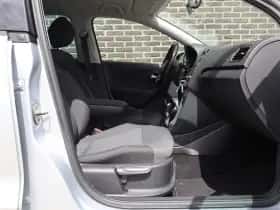 Volkswagen Polo (2016) thumbnail 27