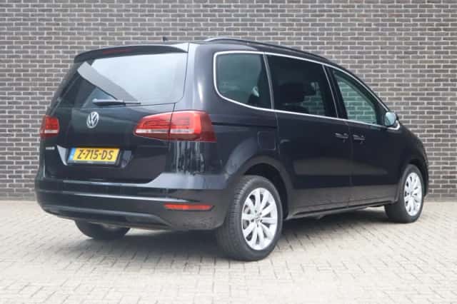 Volkswagen Sharan (2023) thumbnail 2