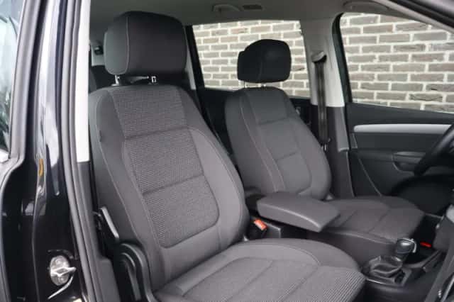 Volkswagen Sharan (2023) thumbnail 17