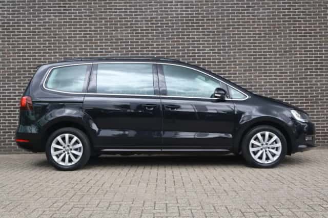 Volkswagen Sharan (2023) thumbnail 3