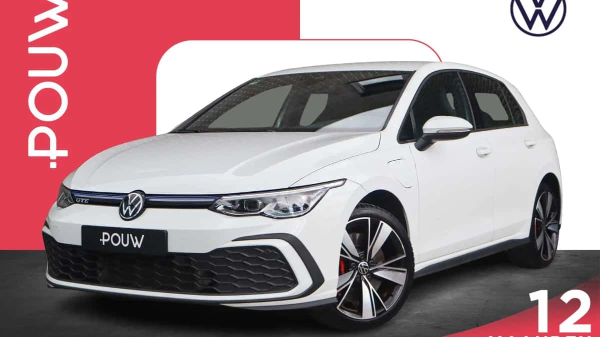 Volkswagen Golf (2022) — foto 1
