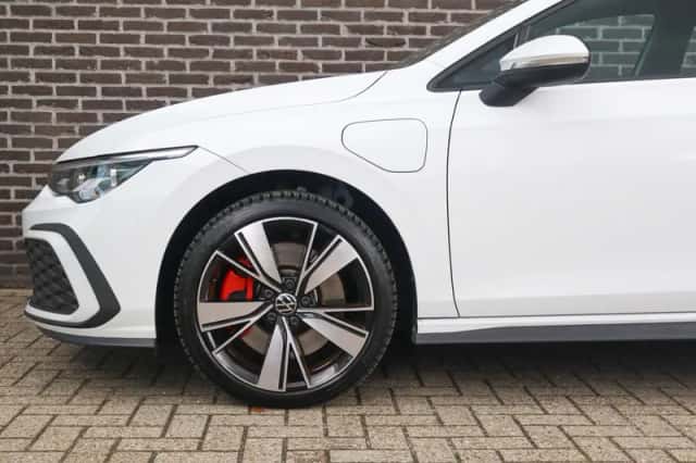 Volkswagen Golf (2022) thumbnail 15
