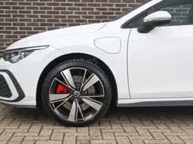 Volkswagen Golf (2022) thumbnail 15