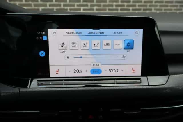 Volkswagen Golf (2022) thumbnail 30