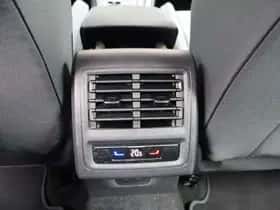 Volkswagen Golf (2022) thumbnail 35