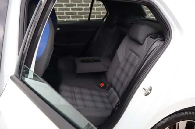 Volkswagen Golf (2022) thumbnail 36
