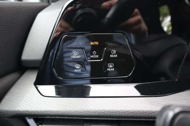 Volkswagen Golf (2022) thumbnail 38