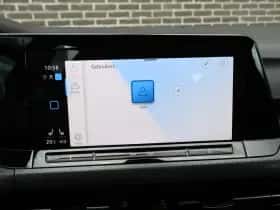 Volkswagen Golf (2022) thumbnail 43