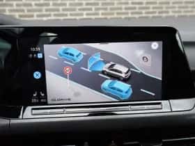 Volkswagen Golf (2022) thumbnail 44