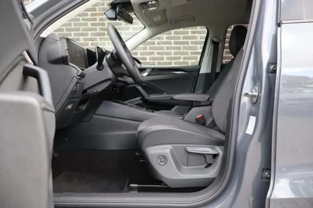 Volkswagen Tiguan (2026) thumbnail 23