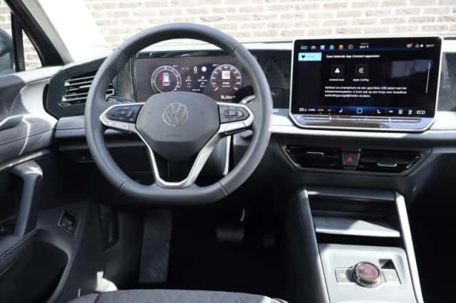 Volkswagen Tiguan (2026) thumbnail 24
