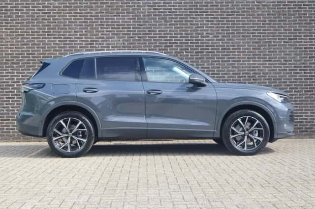 Volkswagen Tiguan (2026) thumbnail 3