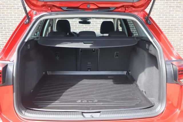 Volkswagen Golf (2022) thumbnail 17