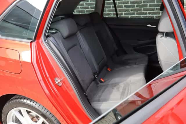 Volkswagen Golf (2022) thumbnail 34