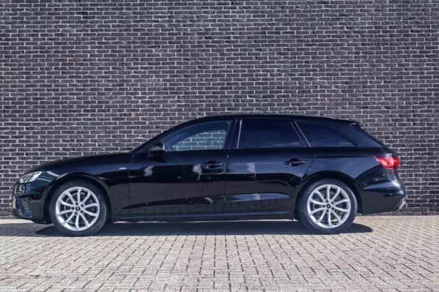 Audi A4 (2024) thumbnail 14