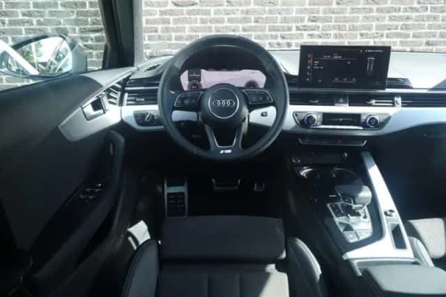 Audi A4 (2024) thumbnail 23