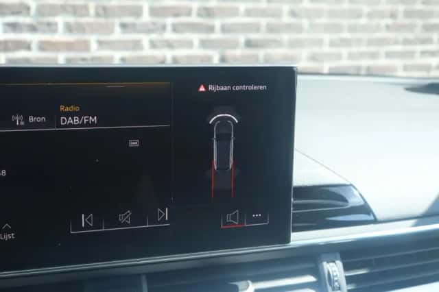 Audi A4 (2024) thumbnail 32