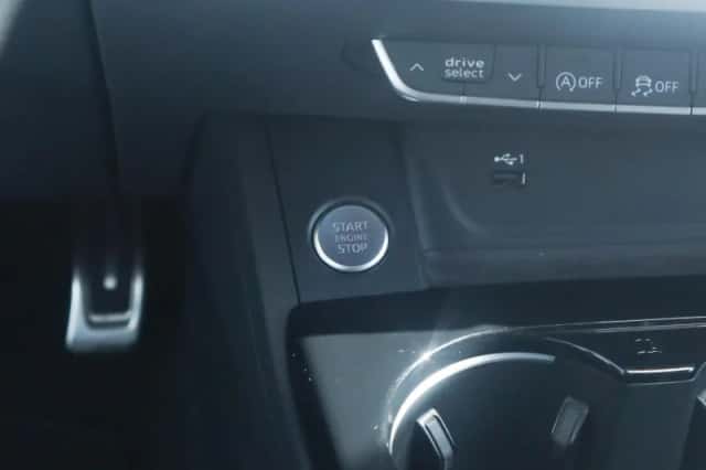 Audi A4 (2024) thumbnail 36