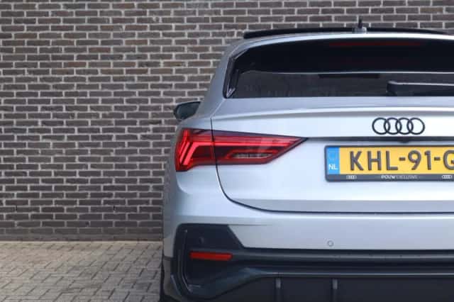 Audi Q3 (2023) thumbnail 12