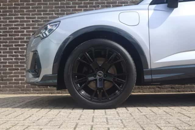 Audi Q3 (2023) thumbnail 15