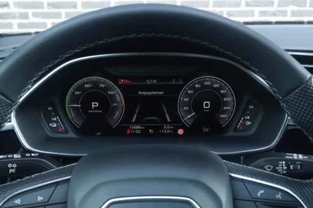 Audi Q3 (2023) thumbnail 25