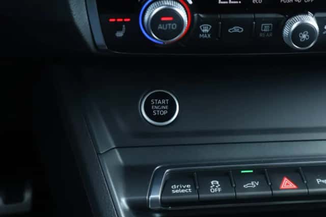 Audi Q3 (2023) thumbnail 37