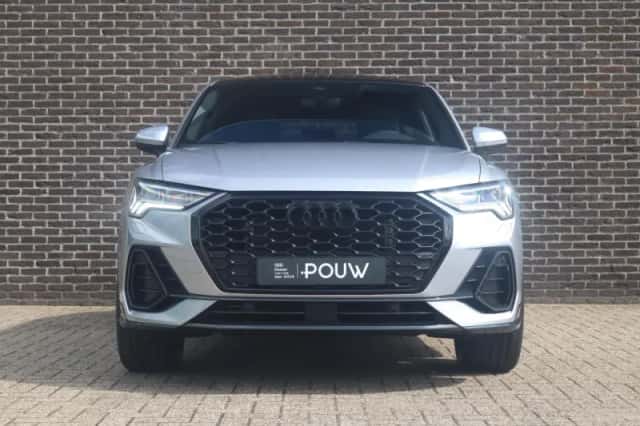 Audi Q3 (2023) thumbnail 8