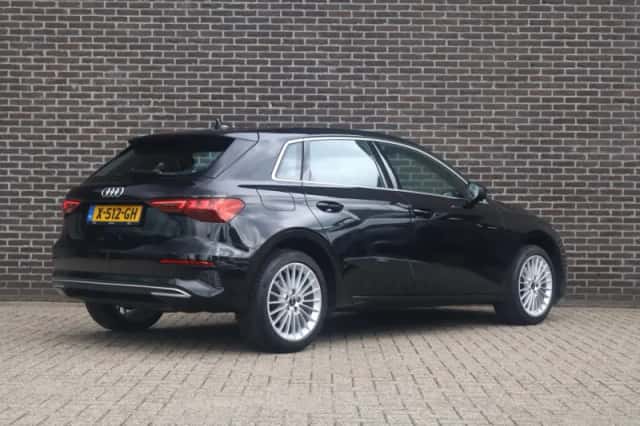 Audi A3 (2023) thumbnail 2