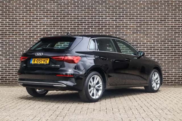 Audi A3 (2021) thumbnail 2