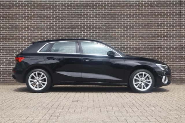 Audi A3 (2021) thumbnail 3