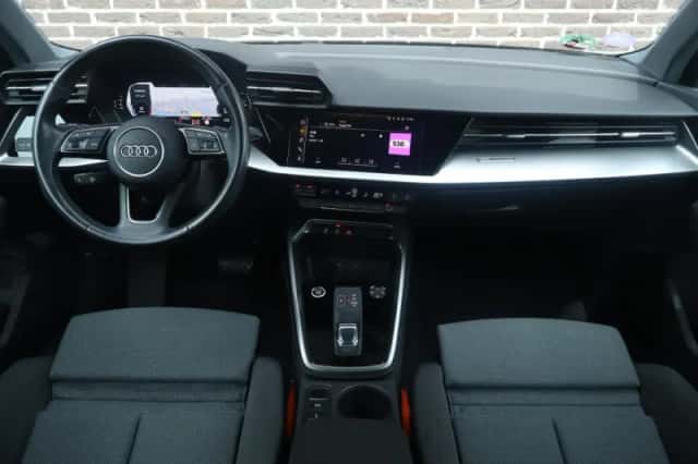 Audi A3 (2021) thumbnail 5