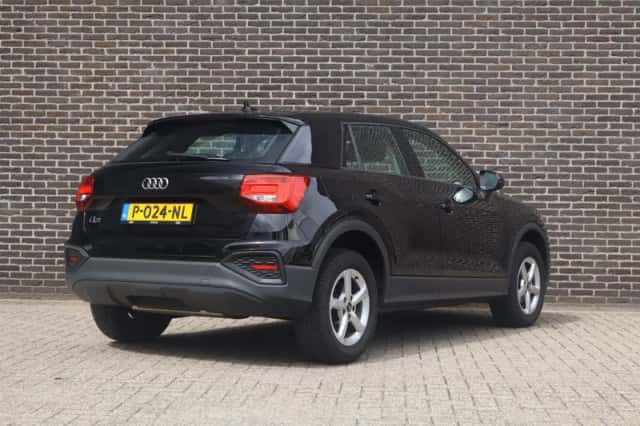 Audi Q2 (2022) thumbnail 2